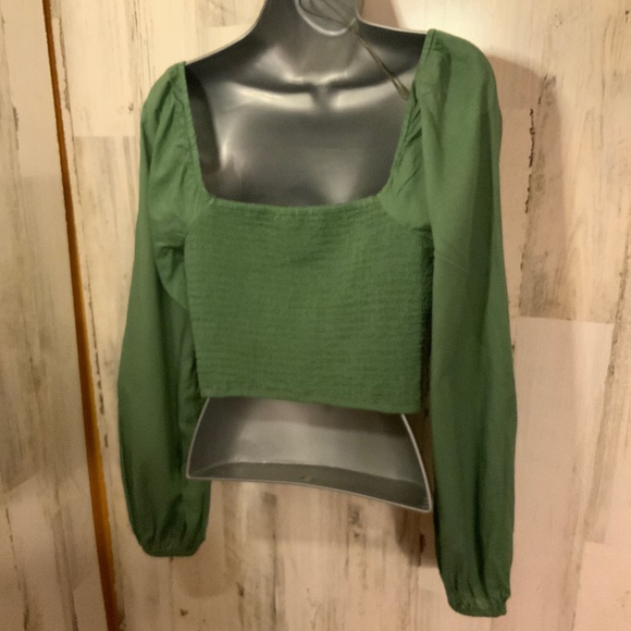 Cropped Top - Picture 4 of 5